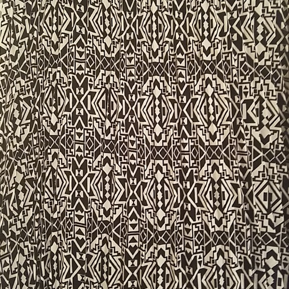 Lola Lularoe Skirt - Picture 2 of 5